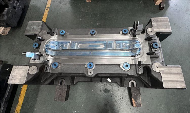 Single Distribisyon mouri